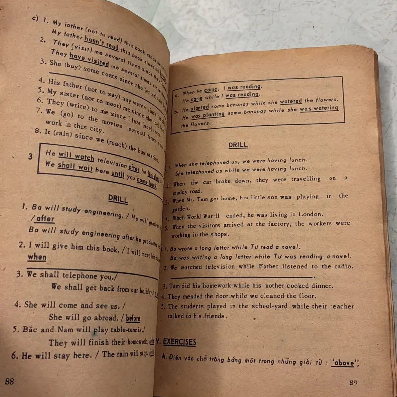 Tiếng Anh 9 - 1976s 1009817