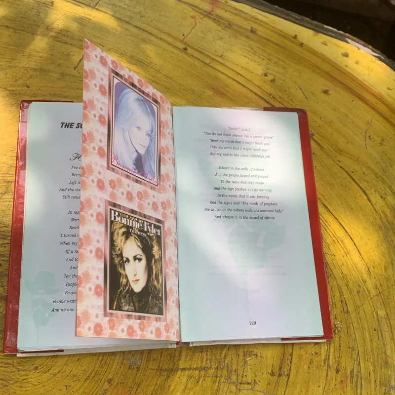 COMBO TUYỂN TẬP NHỮNG CA KHÚC TIẾNG ANH BẤT HỦ TẬP 1- 20 TRUYỆN NGẮN CHỌN LỌC ANH- VIỆT PH 763378