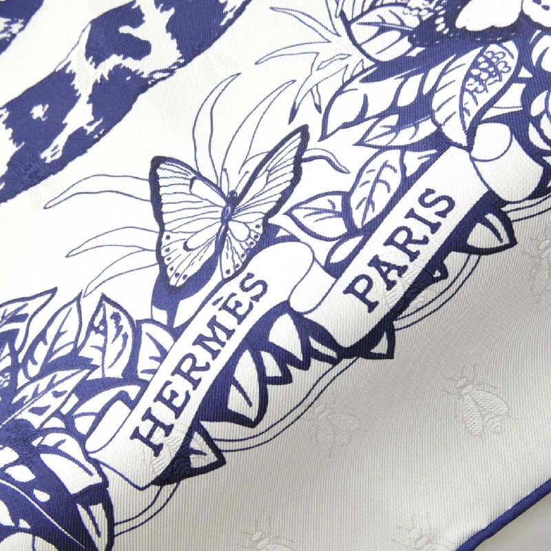 Khăn lụa JUNGLE LOVE của Hermès 624306