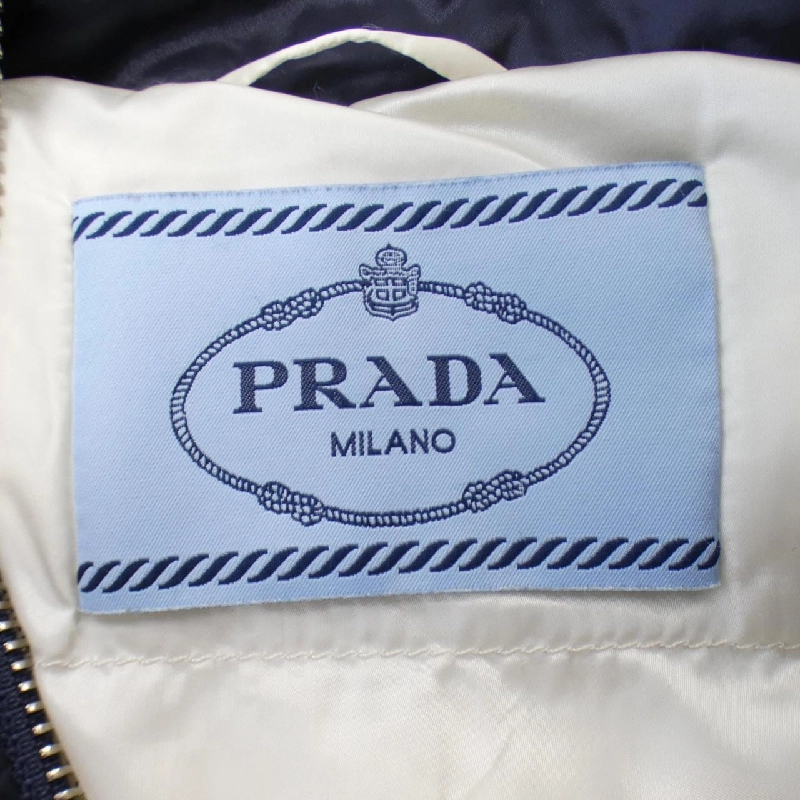 【Mã giảm giá】Áo gile PRADA 636773