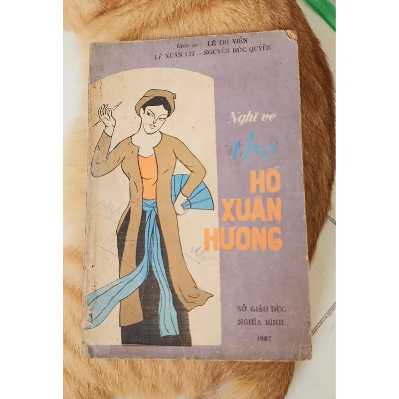 Nghĩ về thơ Hồ Xuân Hương - giáo sư Lê Trí Viễn, Lê Xuân Lít & Nguyễn Đức Quyền 707625