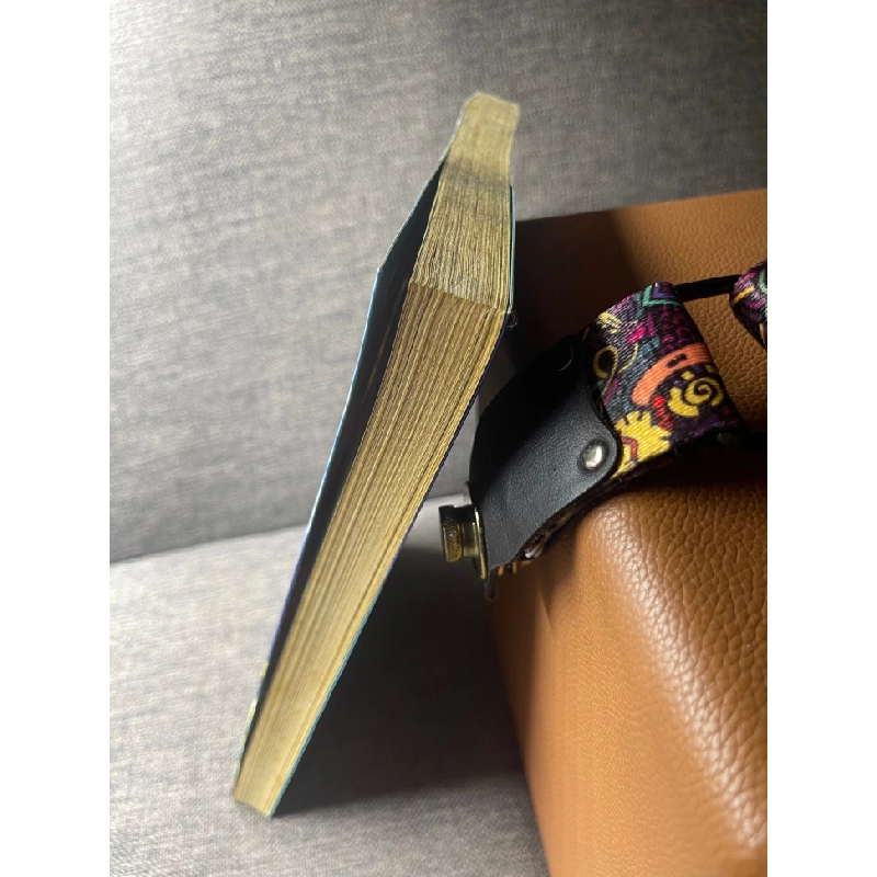 Say nắng những mối tình đan xen 2012 mới 70% ố vàng HPB0305 451427