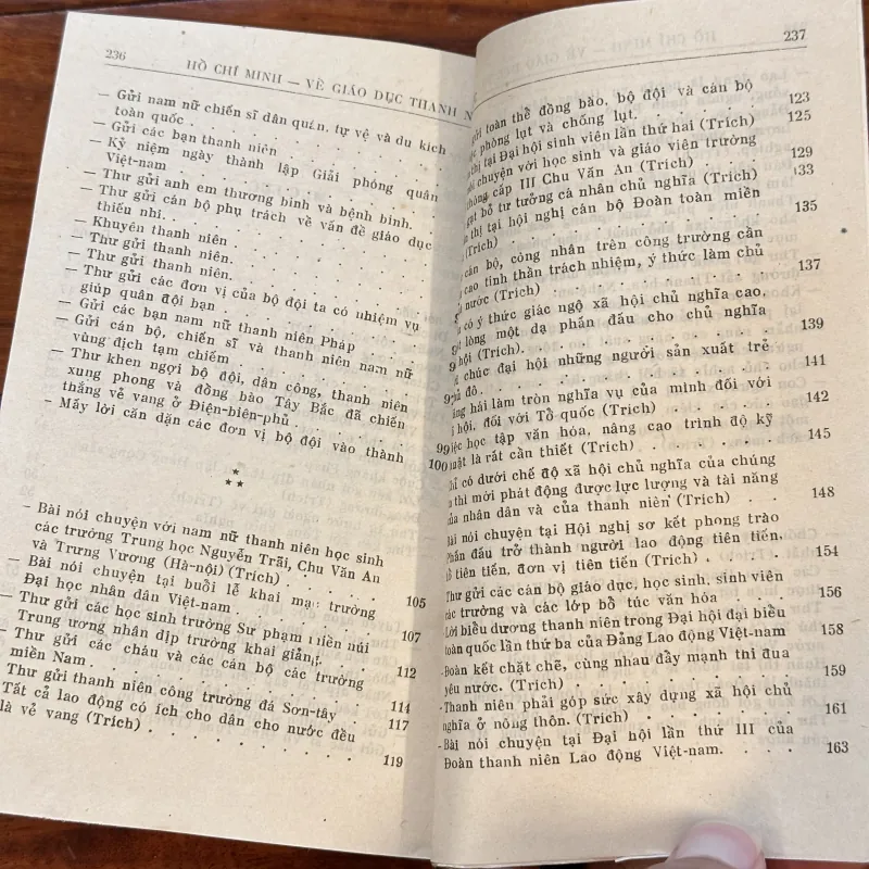 | HỒ CHÍ MINH – VỀ GIÁO DỤC THANH NIÊN | 1005081