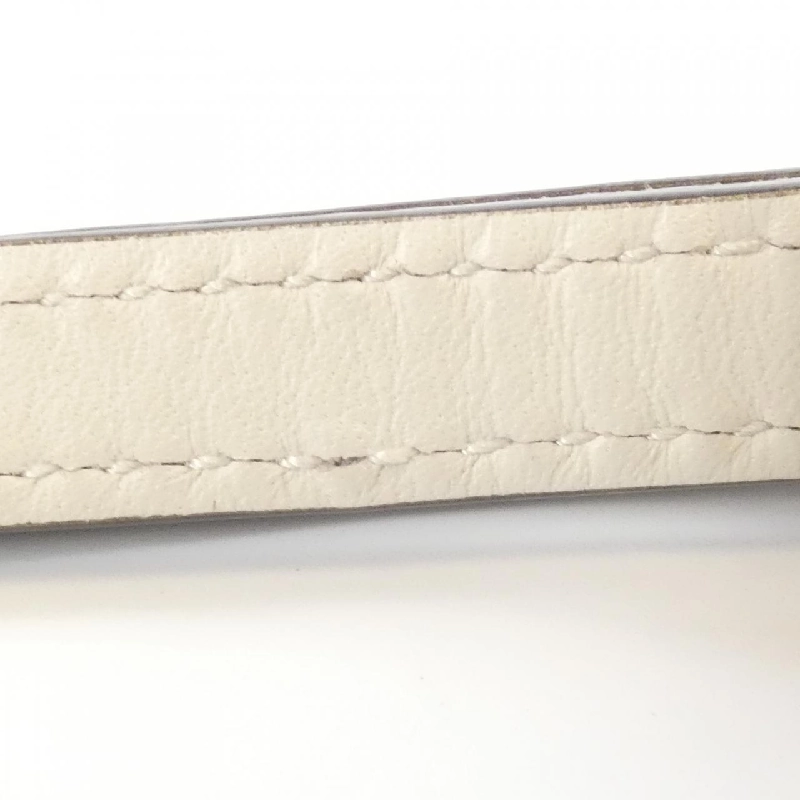 Túi đeo vai Gucci 511189 0GUYN 611644