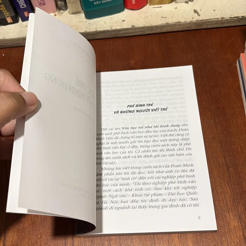 II Tập Lý Luận Phê Bình: Văn Học Trẻ Như Tôi Hình Dung - Đoàn Minh Tâm - 2012 785636