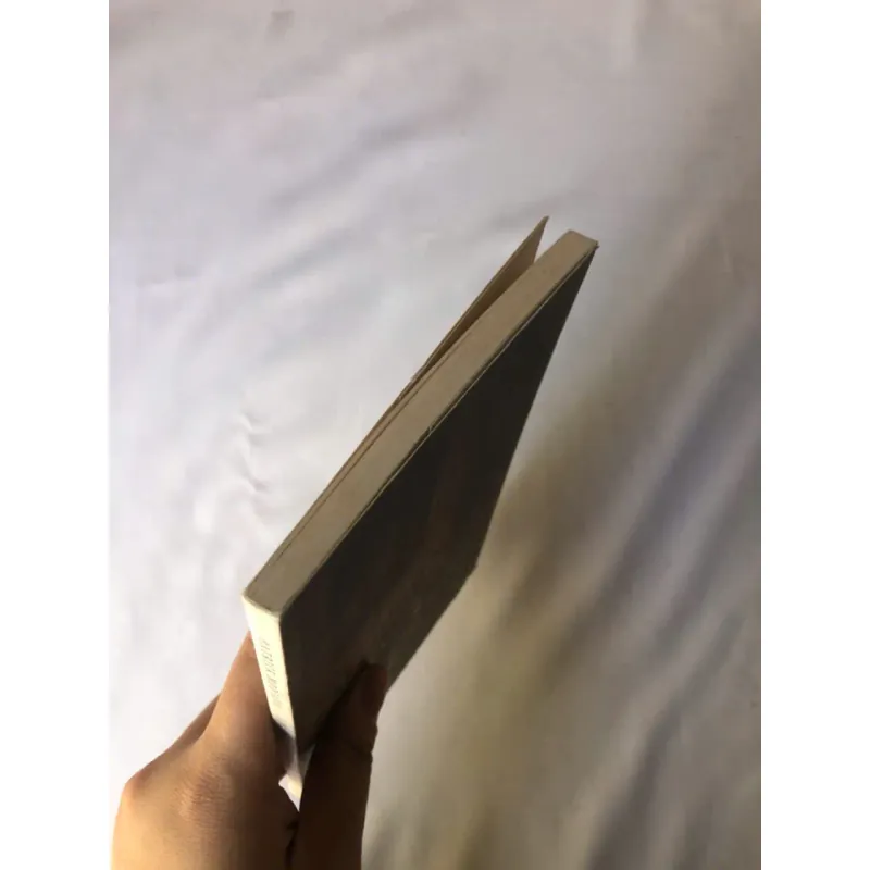 Ở Quán Cà Phê Của Tuổi Trẻ Lạc Lối - Patrick Modiano 797522