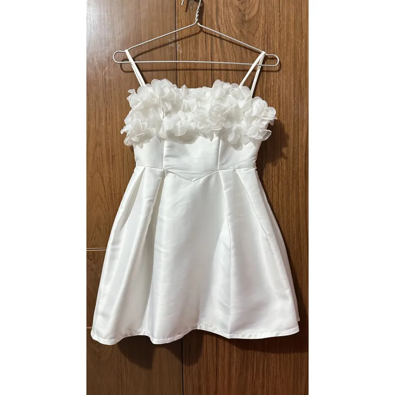 Váy dây trắng hoa 1013043