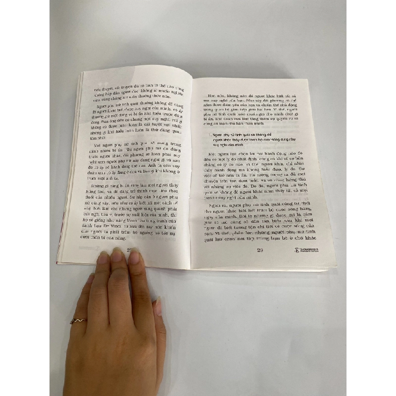 Người phụ nữ tinh quái 539273