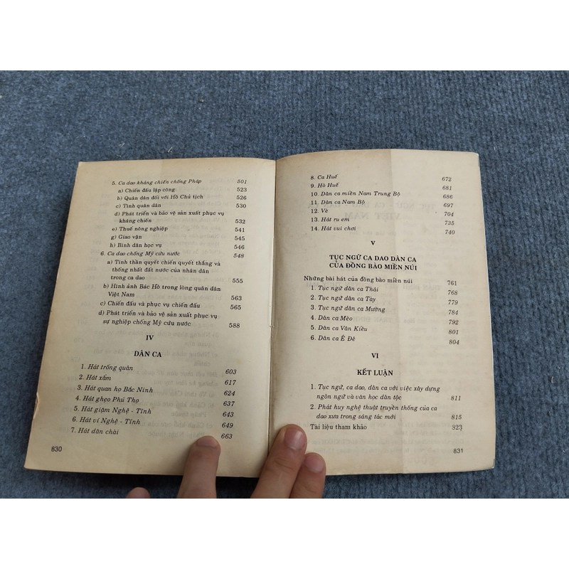 TỤC NGỮ CA DAO DÂN CA VIỆT NAM - VŨ NGỌC PHAN 465965