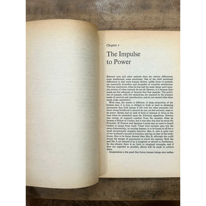 Power - Bertrand Russell (1975 Edition) 737176