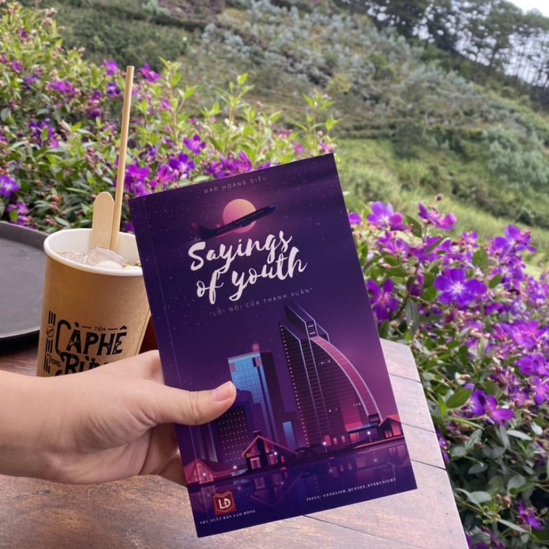 Sách song ngữ Sayings of Youth 522278