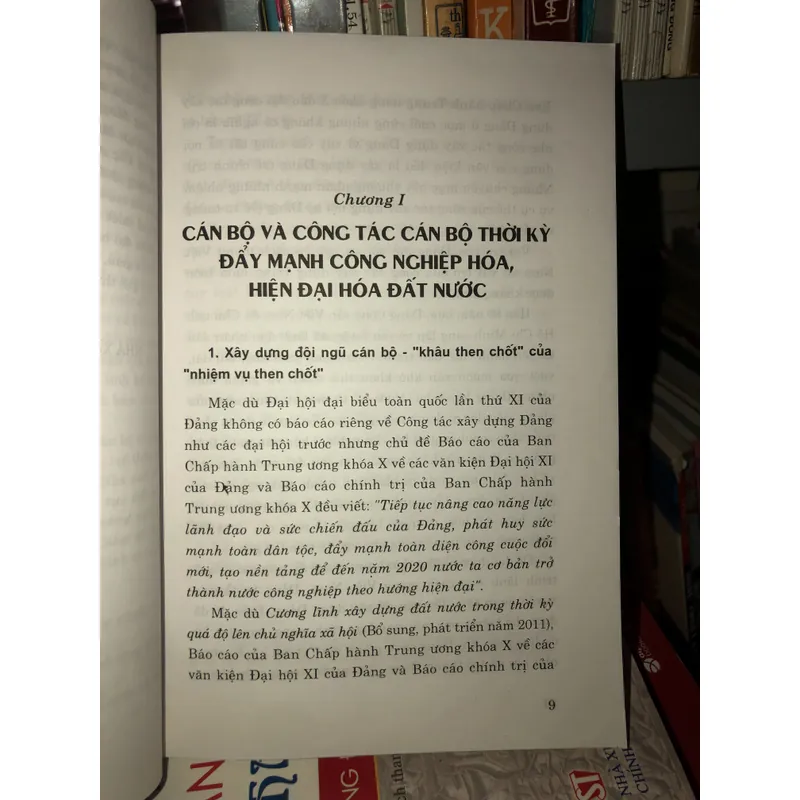 Tiếp tục đổi mới đồng bộ công tác cán bộ thời kỳ đẩy mạnh công nghiệp hoá hiện đại hoá 601375
