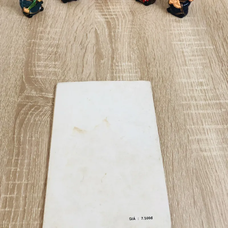 KHI NGƯỜI TA TRẺ ( tập truyện 5) 931976