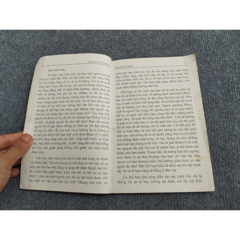 TRỞ VỀ TỪ CÕI SÁNG 494714