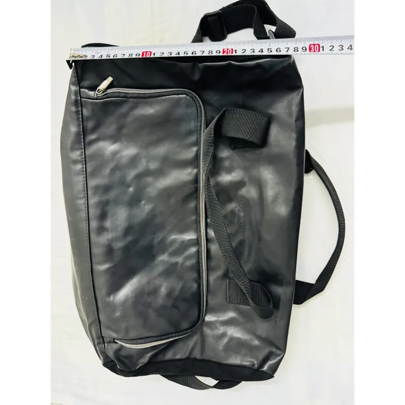 Túi chữ nhật CK màu đen, cond 90%, 150K 925362