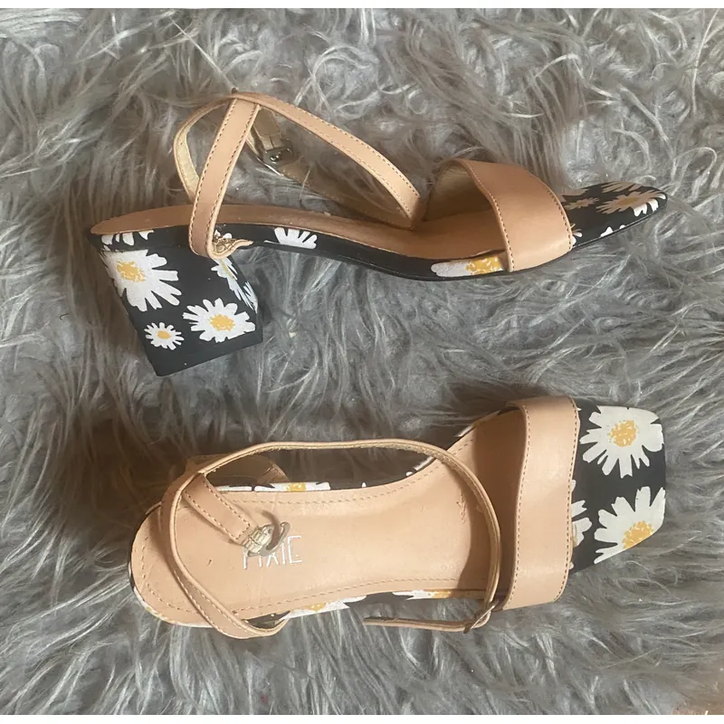 Sandal cao gót điệu đà 688780