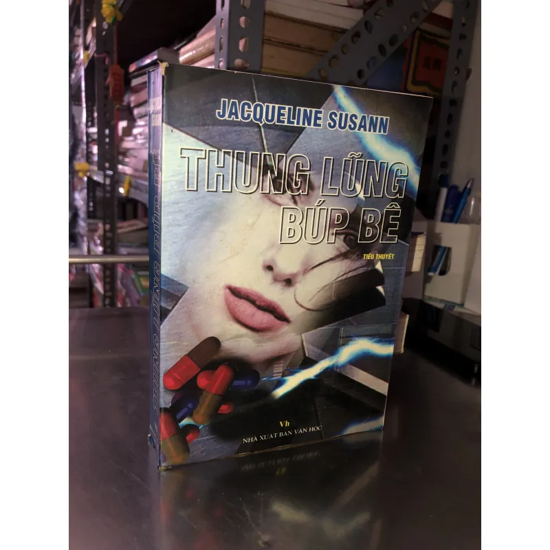 Thung lũng búp bê - Jaqueline Susann 1005475