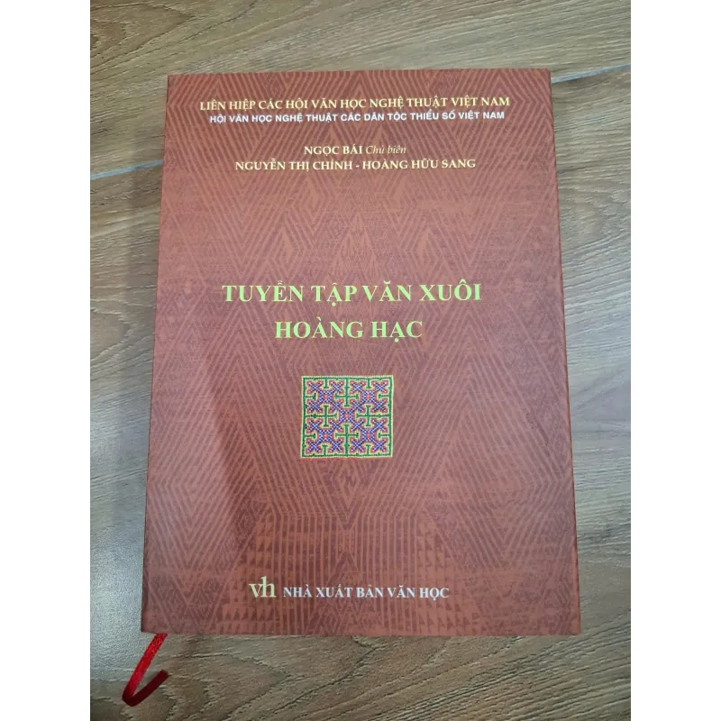 Tuyển tập văn xuôi Hoàng Hạc - Ngọc Bái (Chủ biên) - Văn xuôi 761850