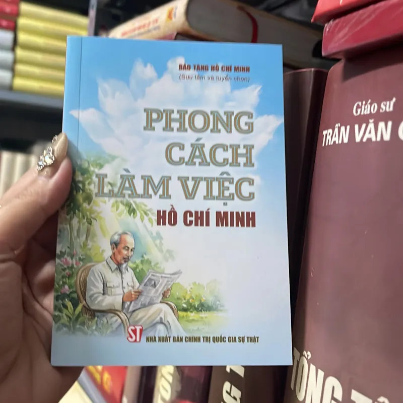 Bộ 4 cuốn Phong cách làm Việc Hồ Chí Minh  1032894