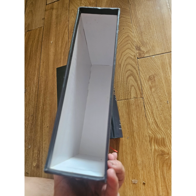 Tuyển tập Huỳnh Thúc Kháng (bìa cứng,  có hộp kèm theo) 700k freeship
In 500 bản năm 2019 448257