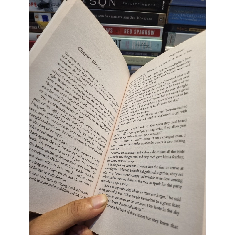 THINGS FALL APART - Chinua Achebe 146244