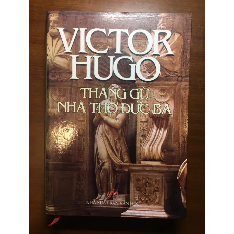 [KINH ĐIỂN] Thằng gù nhà thờ đức bà - Victor Hugo 573412