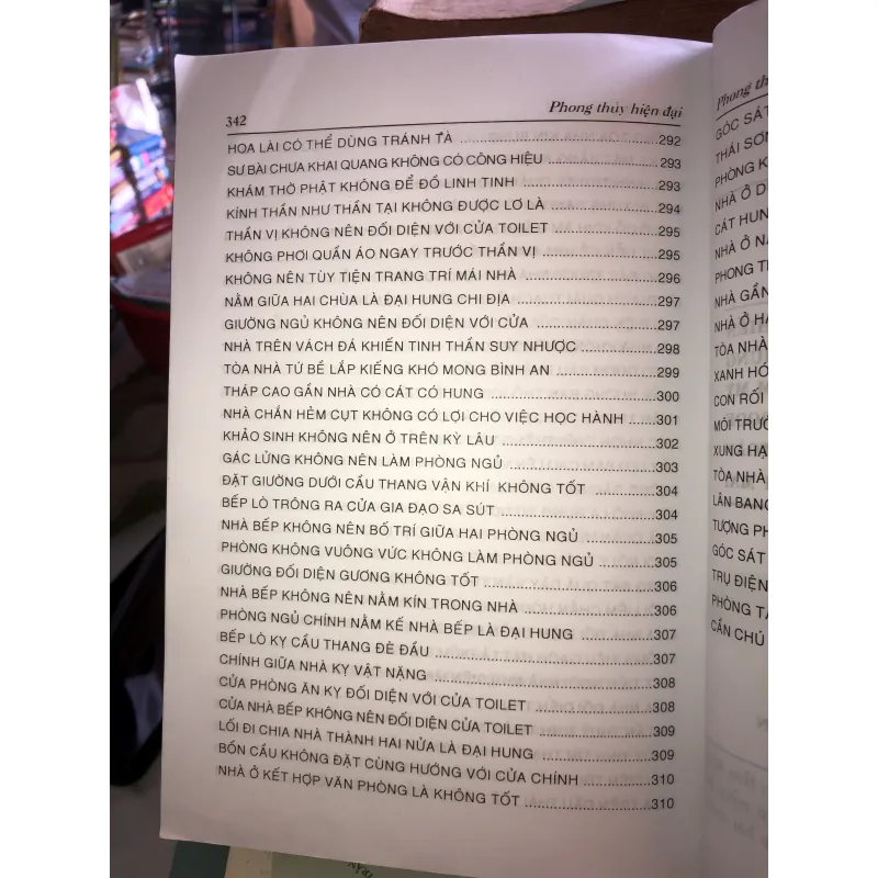 Phong thuỷ hiện đại xem bằng hình - Trần Di Khôi 1029320