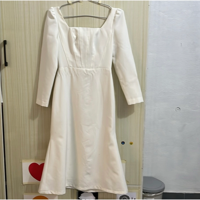 Đầm đuôi cá Story clothes trắng S mới 483373