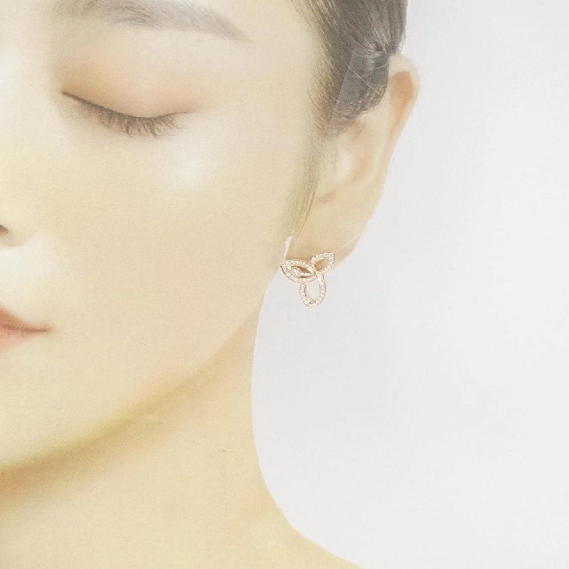 Bông tai Harry Winston Lily Cluster - Hàng hiệu Authentic 846670