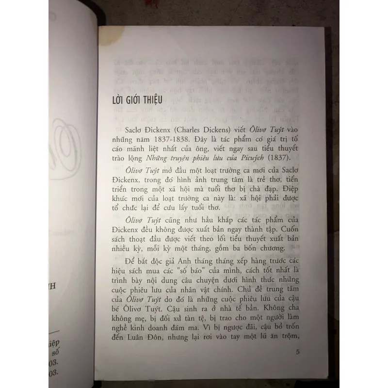 Oliver Twist - Charles Dickens 736794