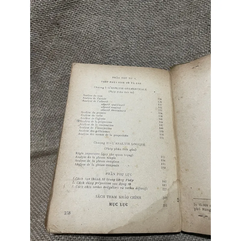 Ngữ pháp tiếng Pháp tập hai, 260 trang  748135