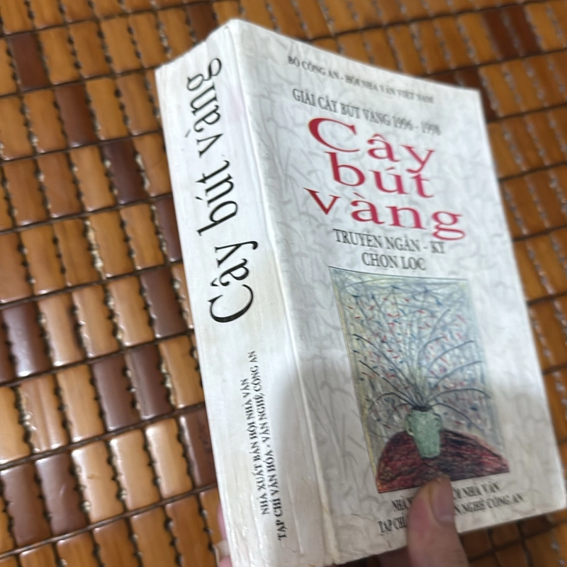 Cây bút vàng truyện ngắn - ký chọn lọc 507712