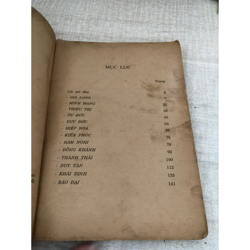 Kể chuyện các Vua Nguyễn 1009798