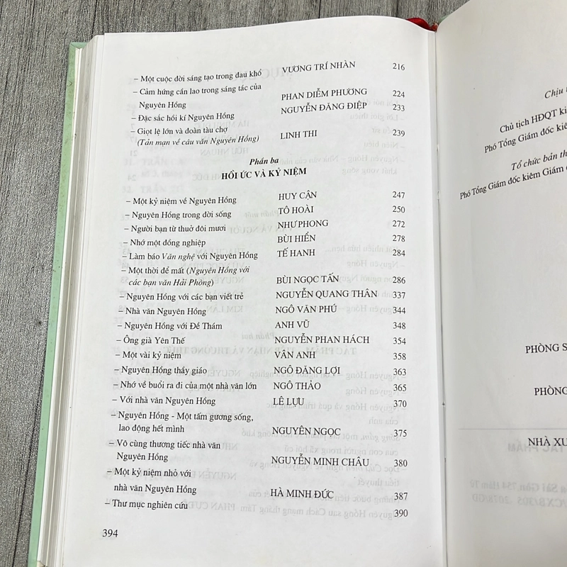Nguyên hồng về tác gia và tác phẩm. 9b1 544972
