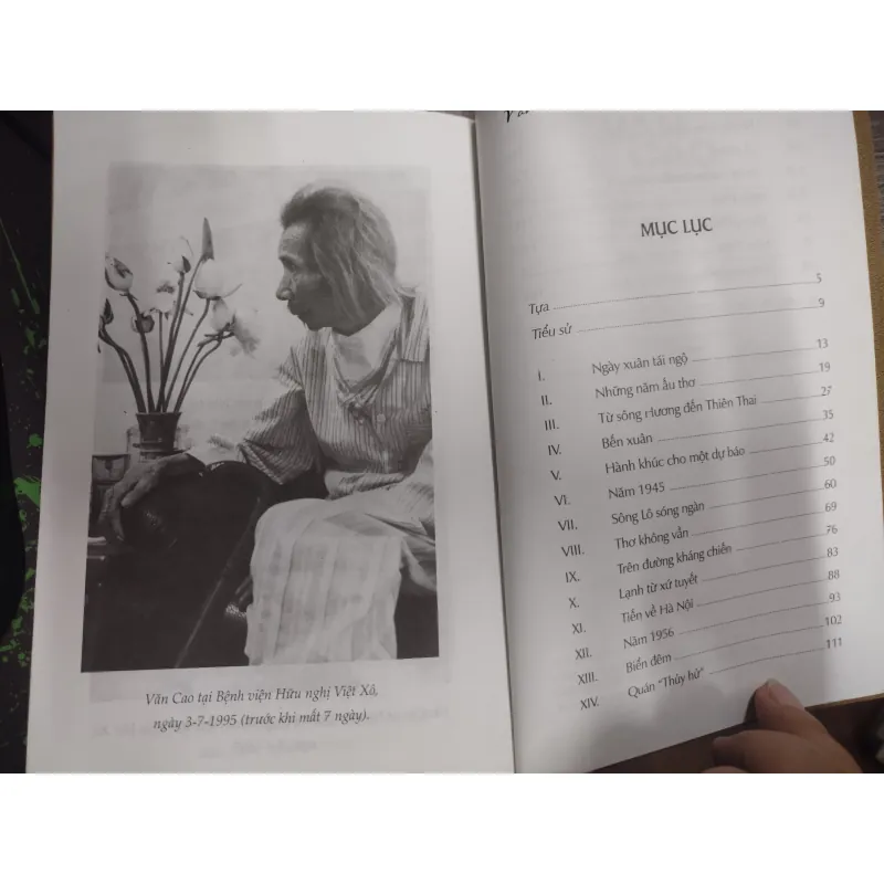 Sách: Văn Cao – Người đi dọc biển - Nguyễn Thụy Khoa (A2) 576629