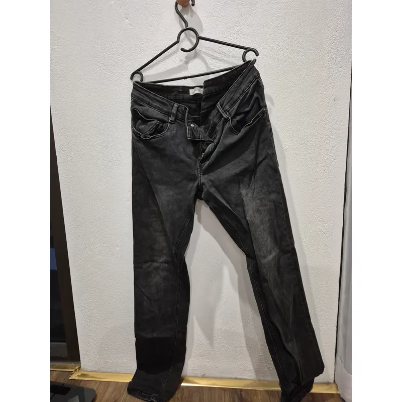 Quần jeans dài nam MNG (sz L) chính hãng (đã qua sử dụng) 738195