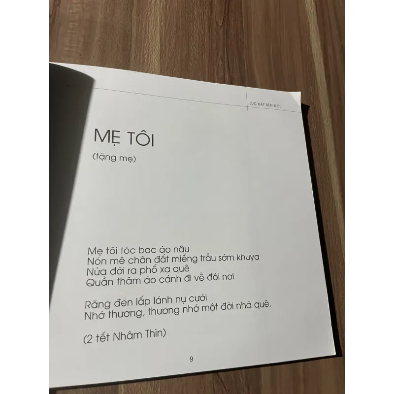 Lê Tiến Vượng - thơ Lục Bát bên đời 750434