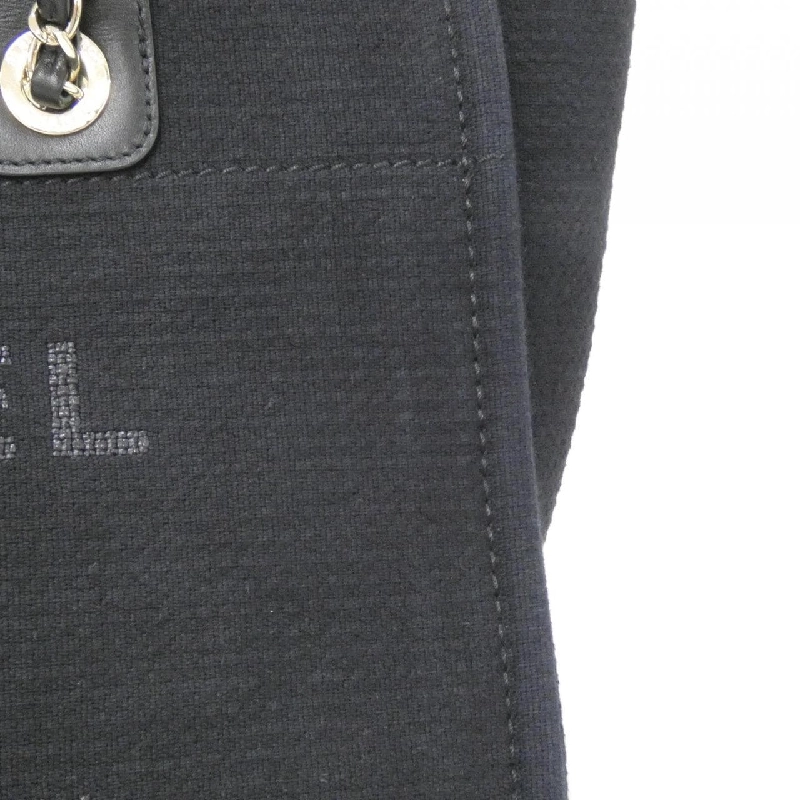 Túi xách Chanel Deauville AS3257 614431