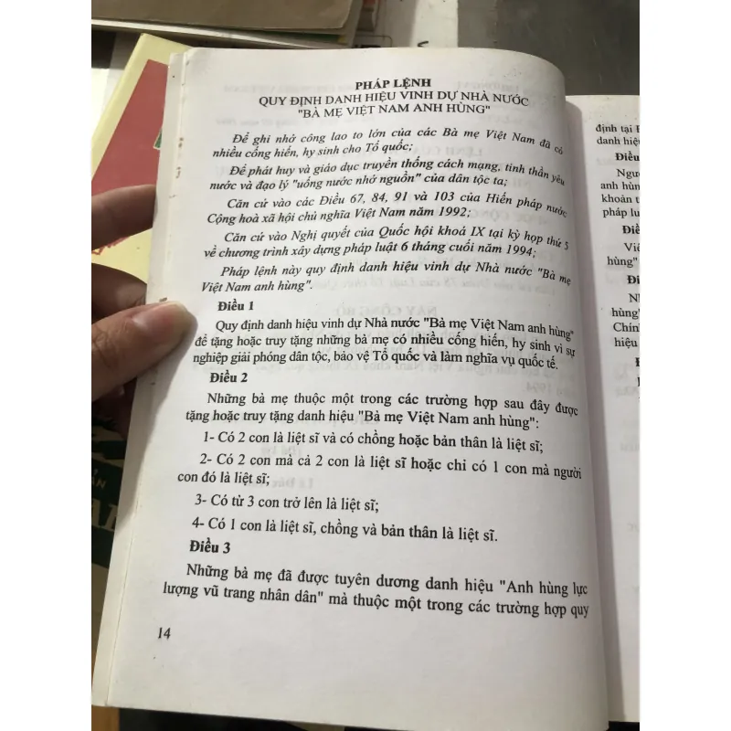 Văn bản pháp luật thực hiện chính sách ưu đãi với người có công 977707