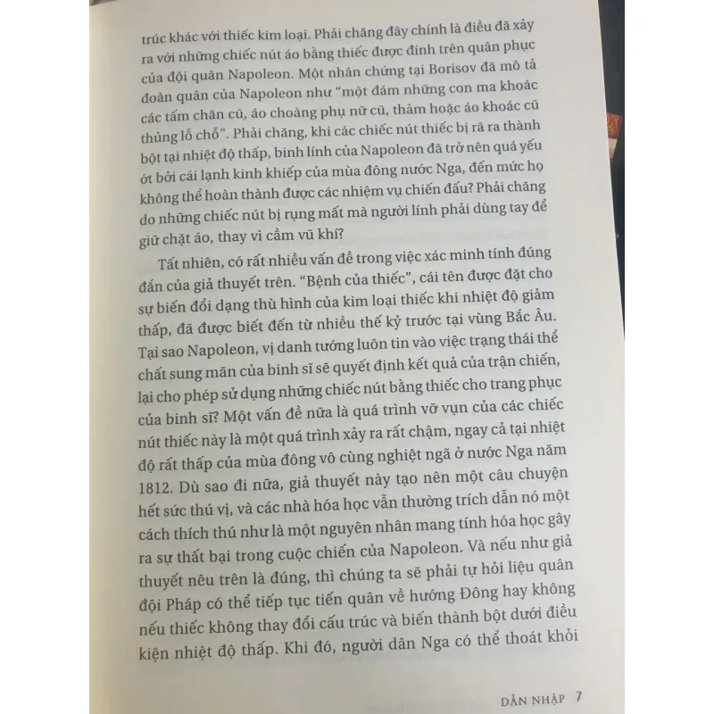 Chiếc Nút Áo Của NAPOLEON 759724