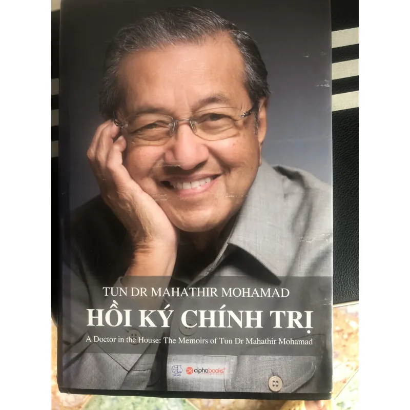 hồi ký chính trị bìa cứng 994017