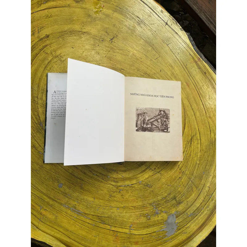 NHỮNG NHÀ KHOA HỌC TƯƠNG LAI- ANDREW ROBINSON 603286