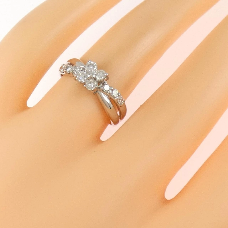 Nhẫn kim cương hoa PT900 0.50CT 666892