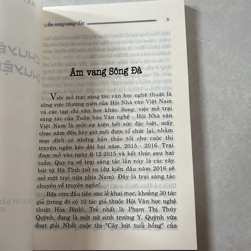 Chuyện chữ chuyện nghĩa - Hà Nguyên Huyền 746900