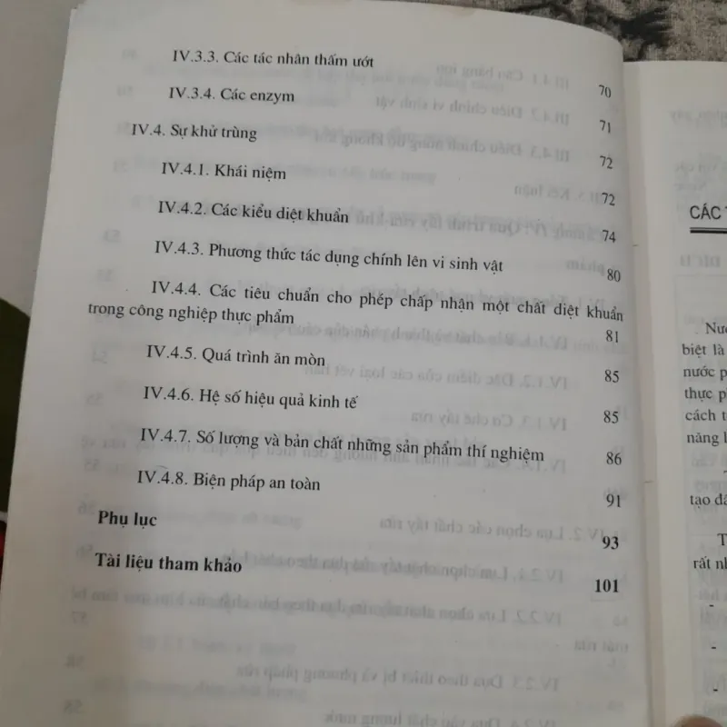 NƯỚC VÀ HỆ THỐNG TẨY RỬA KHỬ TRÙNG (CIP) NM. thực phẩm. CB. Phó GS Tiến sỹ Ng. T. Hiền 605077