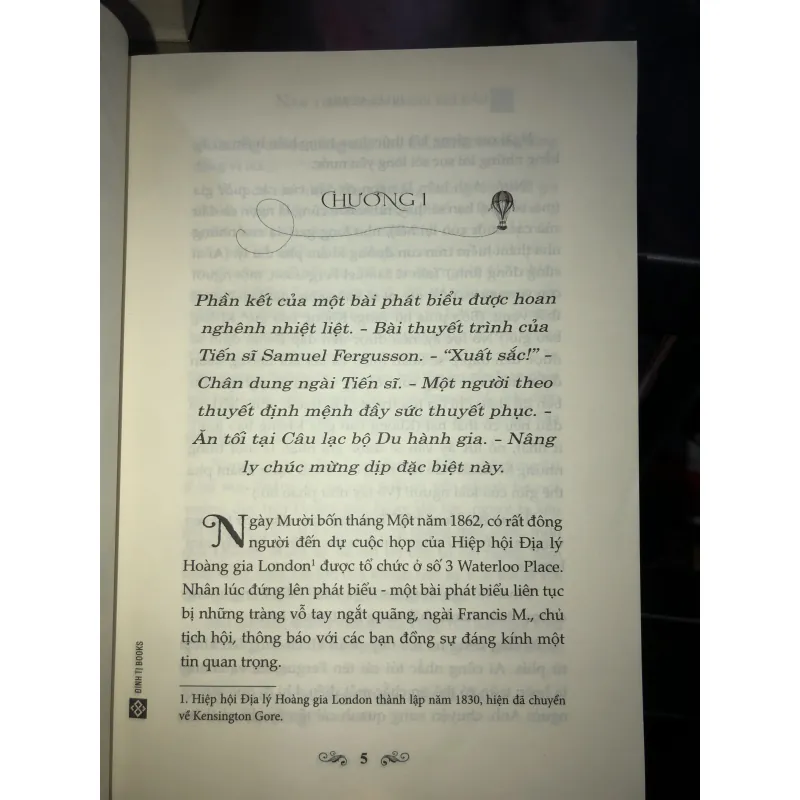 Năm tuần trên khinh khí cầu - Jules Verne 1020958