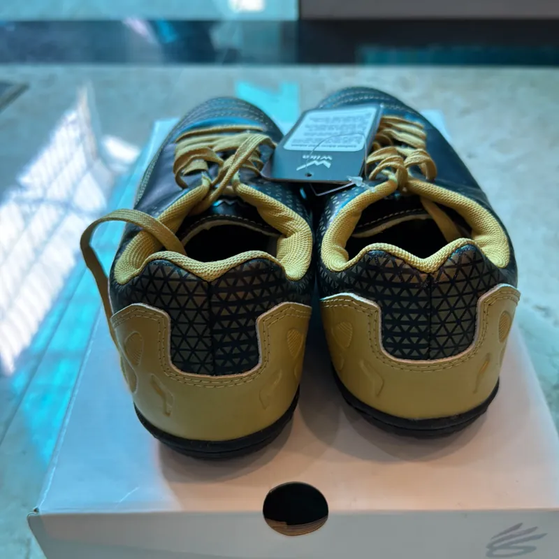 Giày đá bóng sz 39 975785