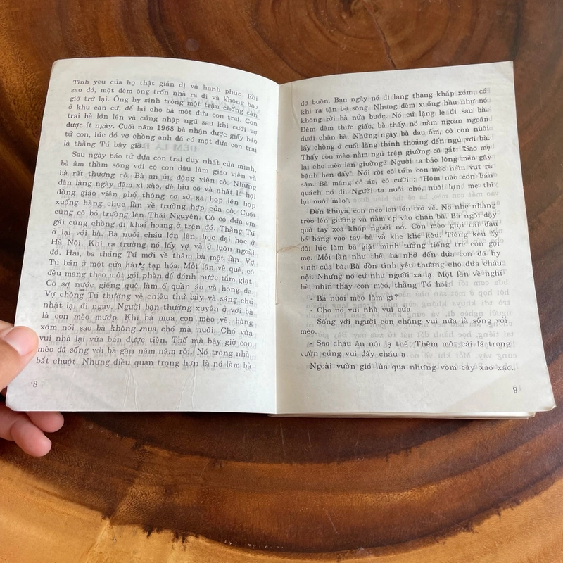 II Tựa sách: Truyện Ngắn Hay Cuối Tuần _ Quân Đội Nhân Dân - 1998 452786