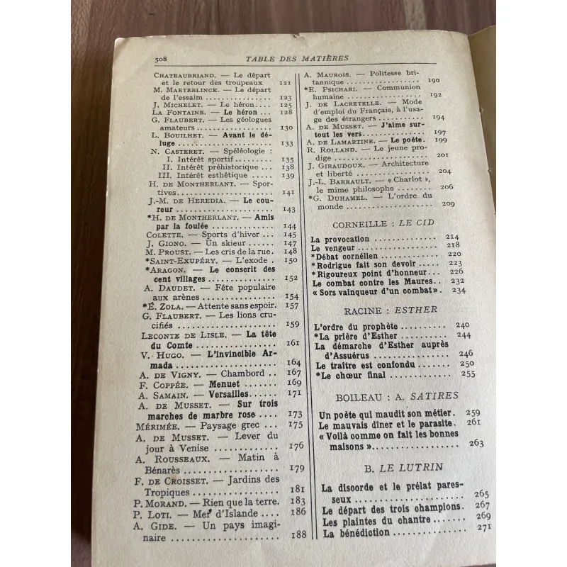 FRANÇAIS CLASSE DE 5e INITIATION LITTÉRAIRE BORDAS SPECIMEN 626688