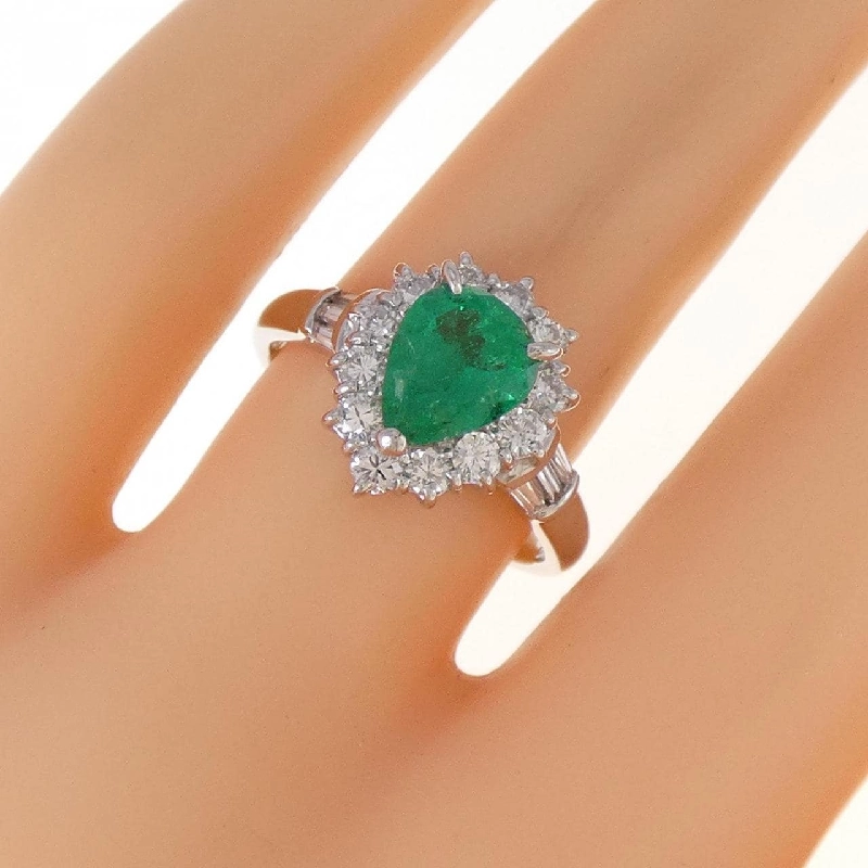 Nhẫn Emerald PT900 1.061CT 672038